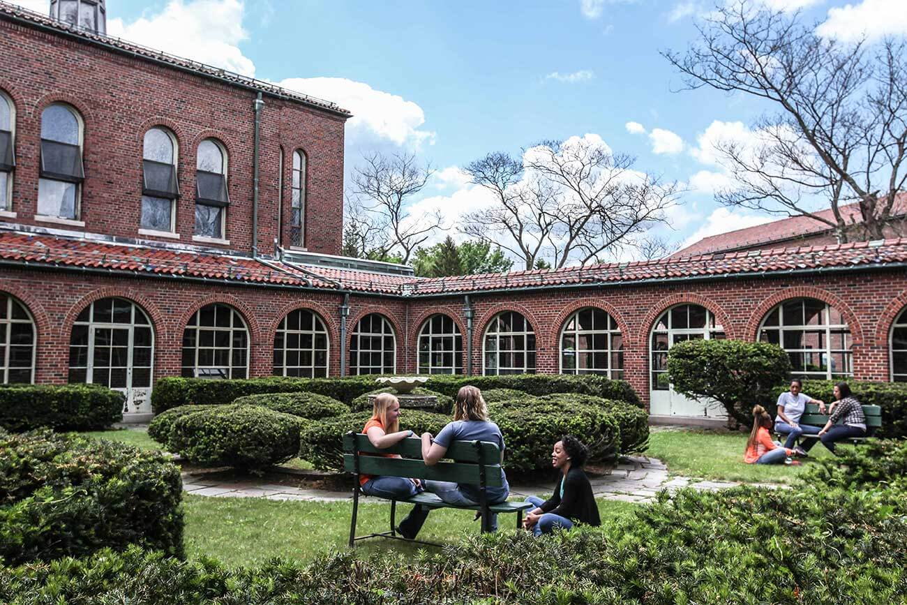 Sunrise House Treatment Center American Addiction Centers